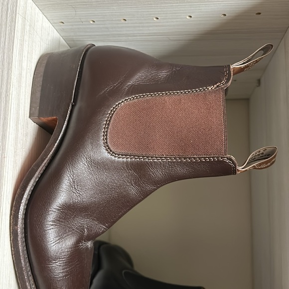 Stunning RM Williams Boots with heel - Picture 8 of 8
